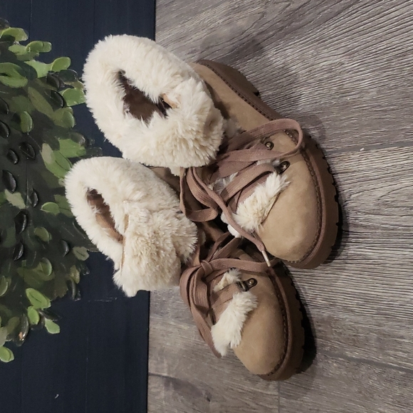 Esprit Cameron bootie Sz 8.5. NWT - Picture 2 of 5